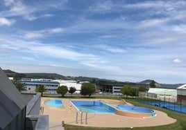 Piscinas municipales de Colindres.