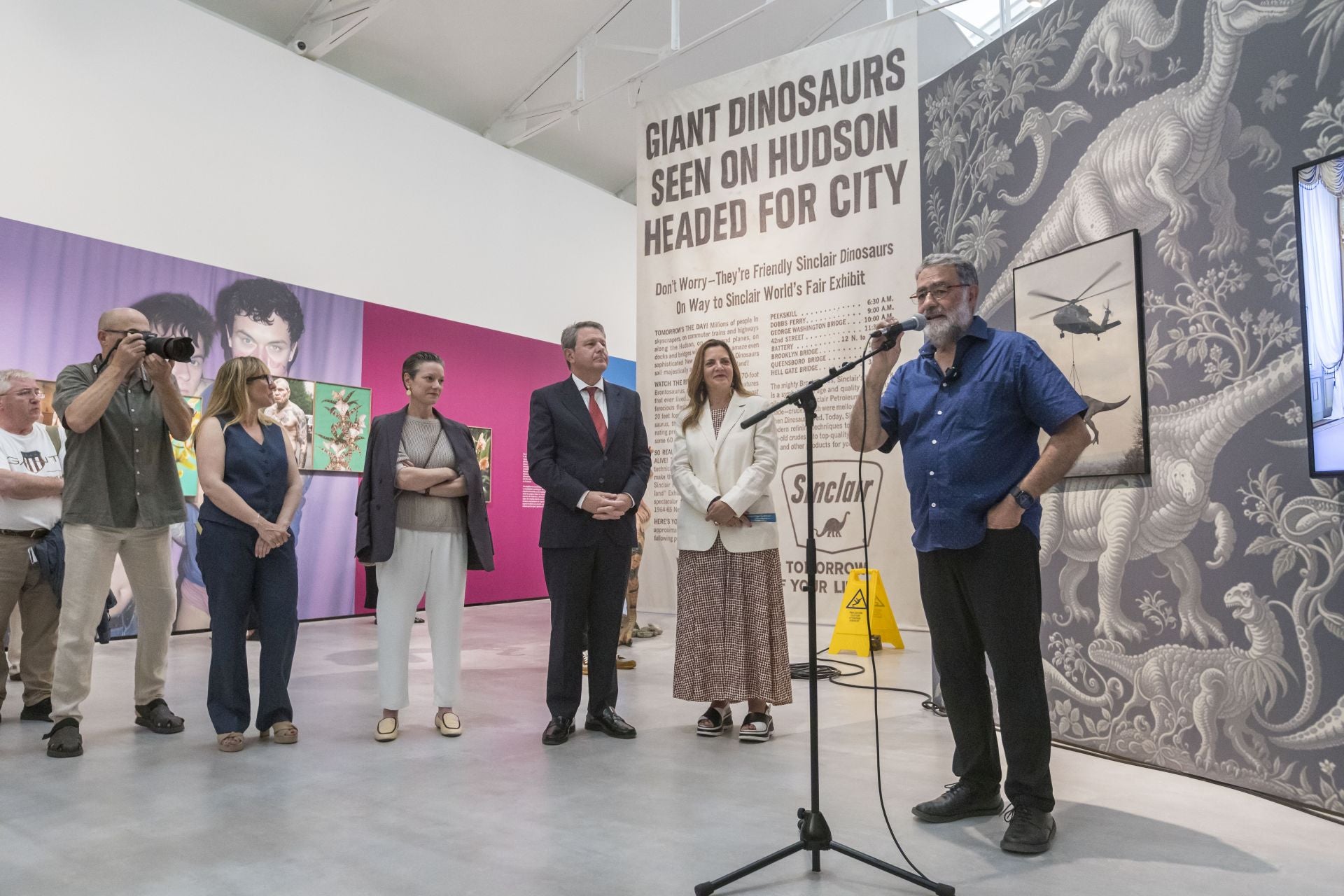 Joan Fontcuberta durante la presentación de la exposición.