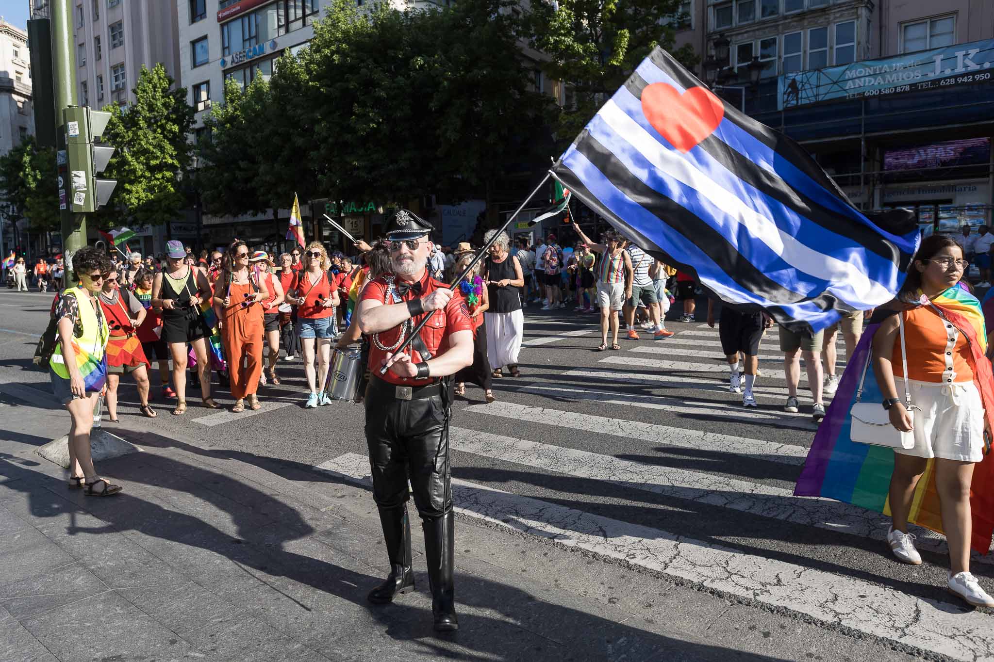La bandera arcoíris ondea Santander