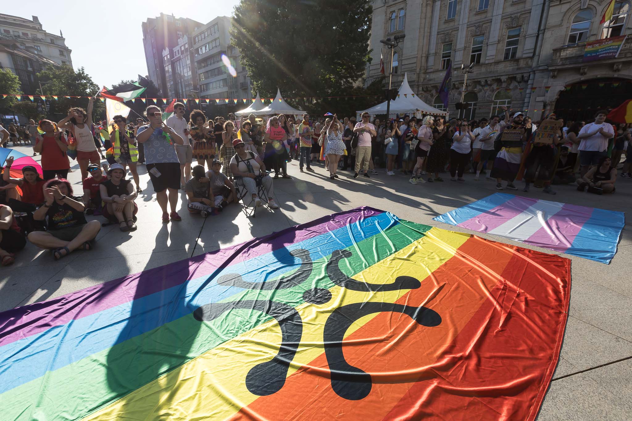 La bandera arcoíris ondea Santander