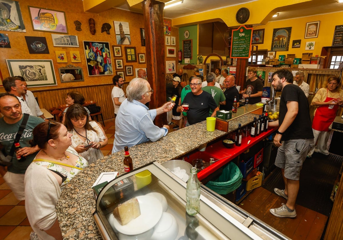 Esta ronda va por el bar de la Bolística