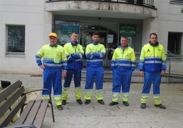 Trabajadores del servicio de limpieza de Noja.