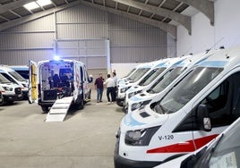 Flota de ambulancias de la empresa valenciana Diavida.