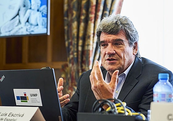 José Luis Escrivá, este jueves, en los Cursos de Verano de la UIMP.