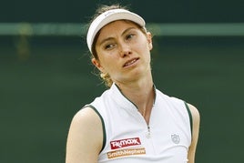 Cristina Bucsa, esta mañana sobre la pista 12 del All England Club