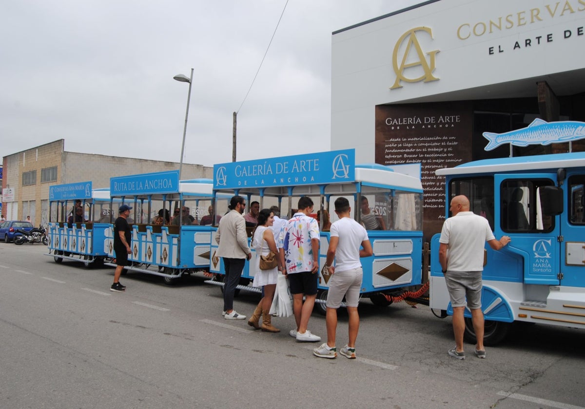 El nuevo tren turístico funciona todos los días.