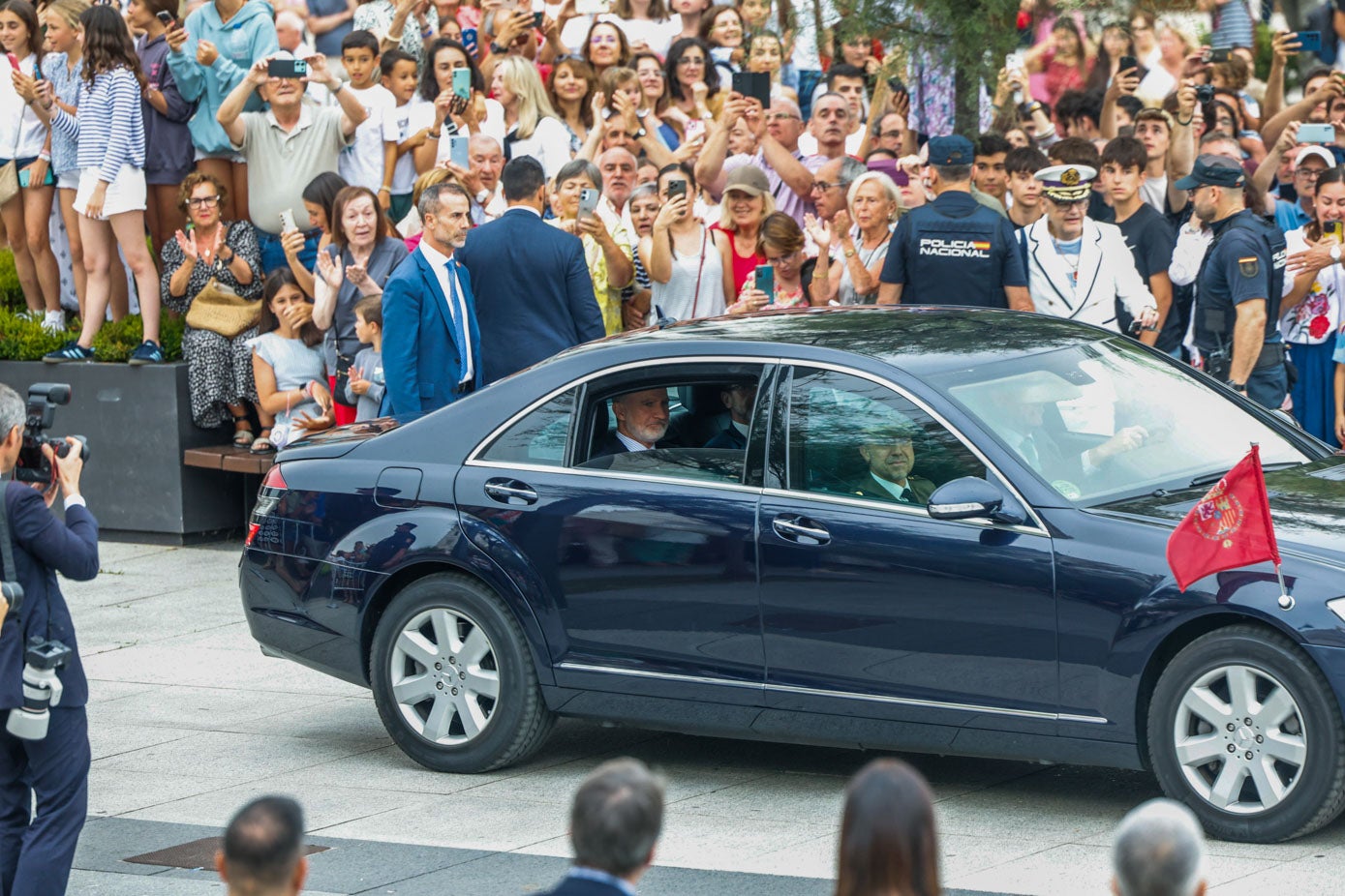Llegada del Rey Felipe VI al Casino en el coche oficial. 