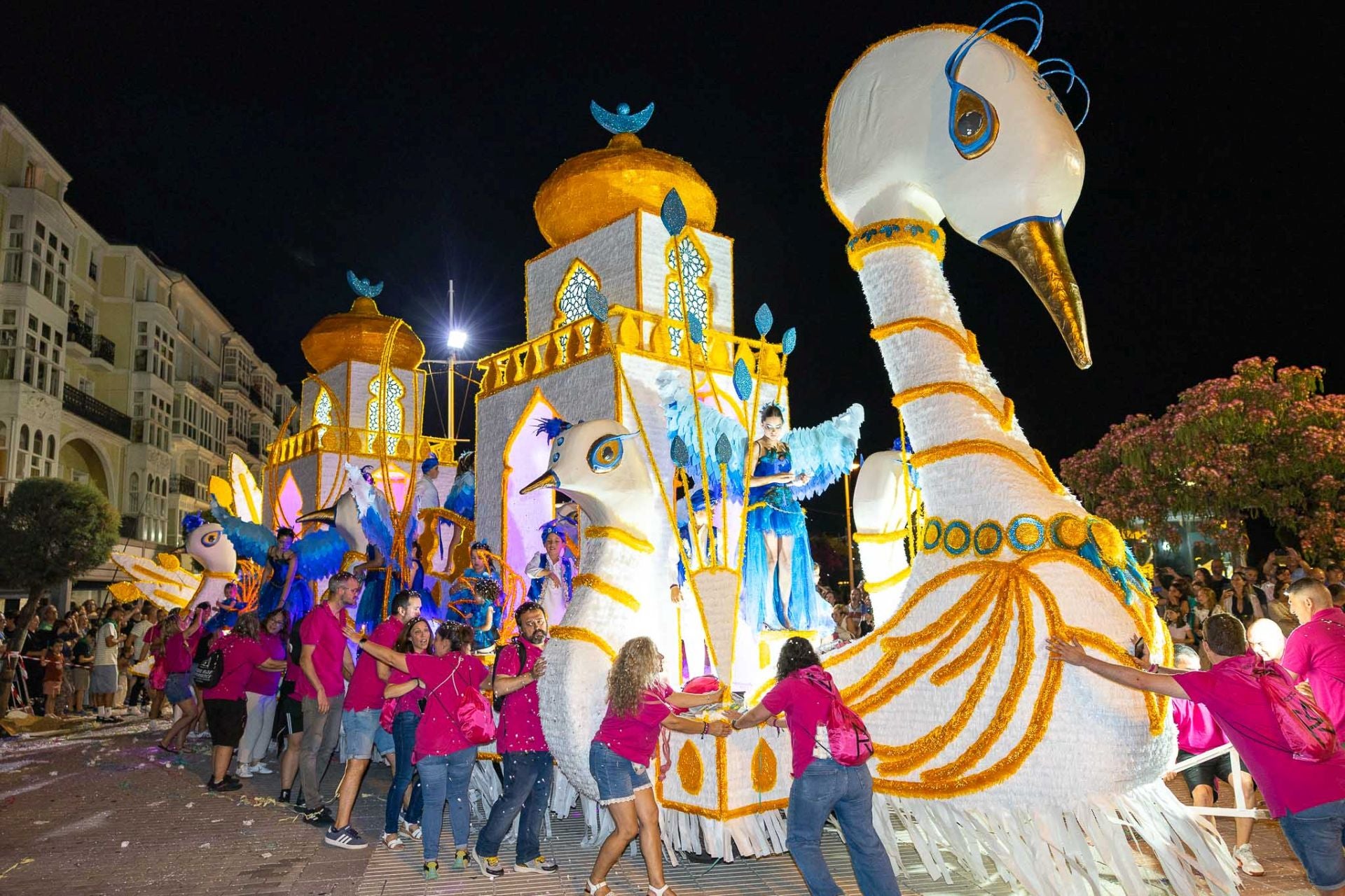 Colococos, con su obra Eternos del cielo, se colgó la medalla de bronce. 