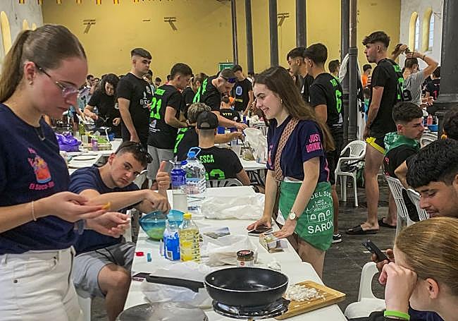 El Mercado de Sarón acogió el concurso de tortillas.