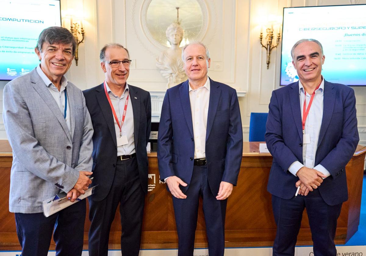Carlos Andradas, José Luis Bosque, Eduardo Arasti y Javier Puente, la pasada semana, en La Magdalena.