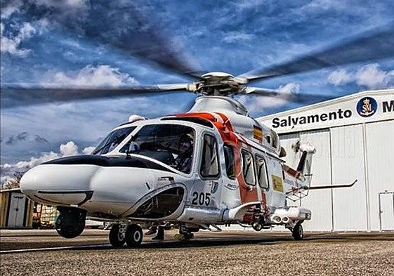 Helicóptero de Salvamento Marítimo que participa en la búsqueda, en una imagen de archivo.