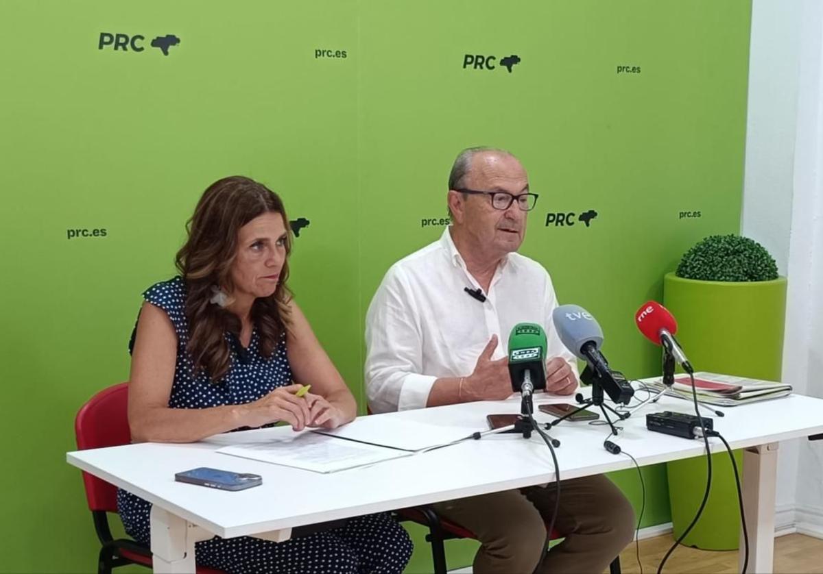 Paula Fernández y Javier Marcano.