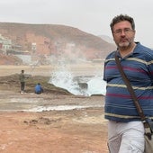 El activista de Cantabria por el Sáhara Raúl Conde y el periodista Óscar Allende, en Marruecos.