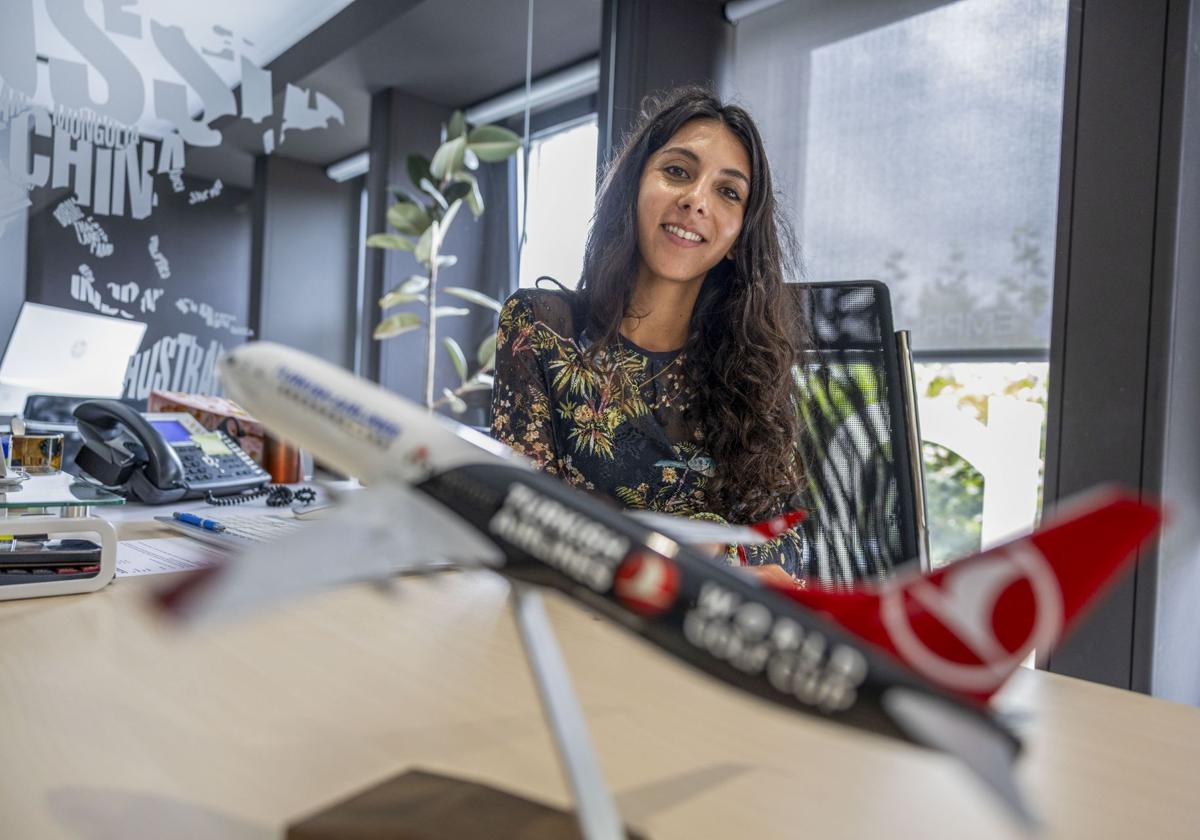 Paula Pérez, en las oficinas de Viajes Sanander.