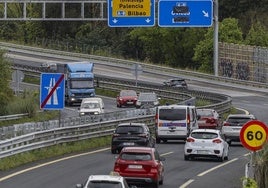 El nudo de Torrelavega está siendo uno de los puntos más sensibles para el tráfico por las obras.