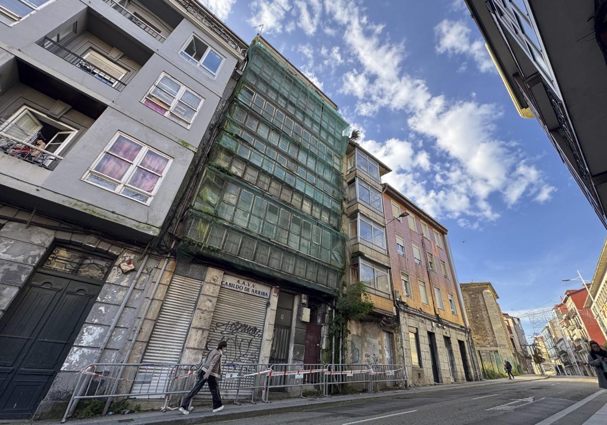 El derribo afectará a los edificios de los números 9 y 13 de la calle Alta, en Santander.