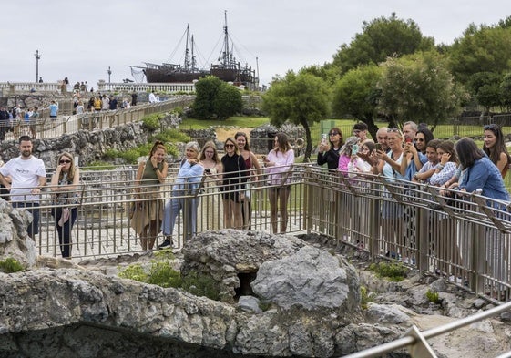 El recinto de La Magdalena es una visita obligada para los turistas que pasan unos días de verano en Santander.