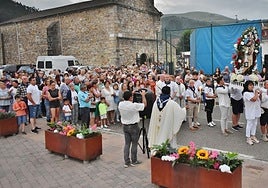 Multitudinaria Procesión de las Velas en Mata, San Felices.