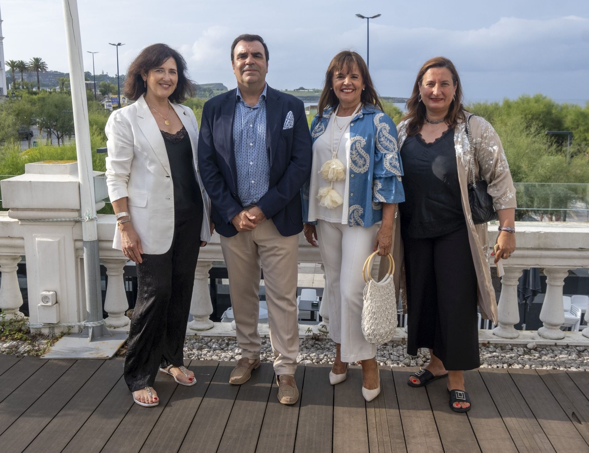 Gema del Mar, Rafael Álvarez, Amparo Llata y Nieves Arenal.