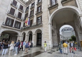 Sede actual de la Cámara de Comercio en la Plaza Porticada.