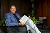 Jorge Oliveira, ya jubilado tras su etapa como director general de Solvay en España y Portugal, días atrás en su domicilio cántabro.