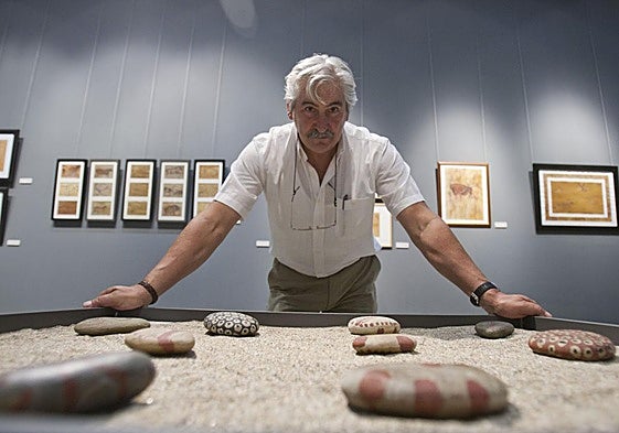 Ludovico Rodríguez, guía de las cuevas Patrimonio de la Humanidad, en el Mupac.