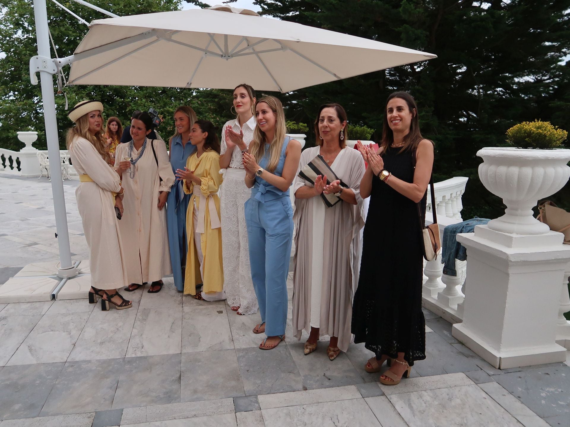 Laura González Quintana, Silvia Rodríguez, Judith Aguilar, Alba Rubial, Ofelia Casanueva, Ana Mohino, Ángela Zugasti y Rocío Zugasti. 