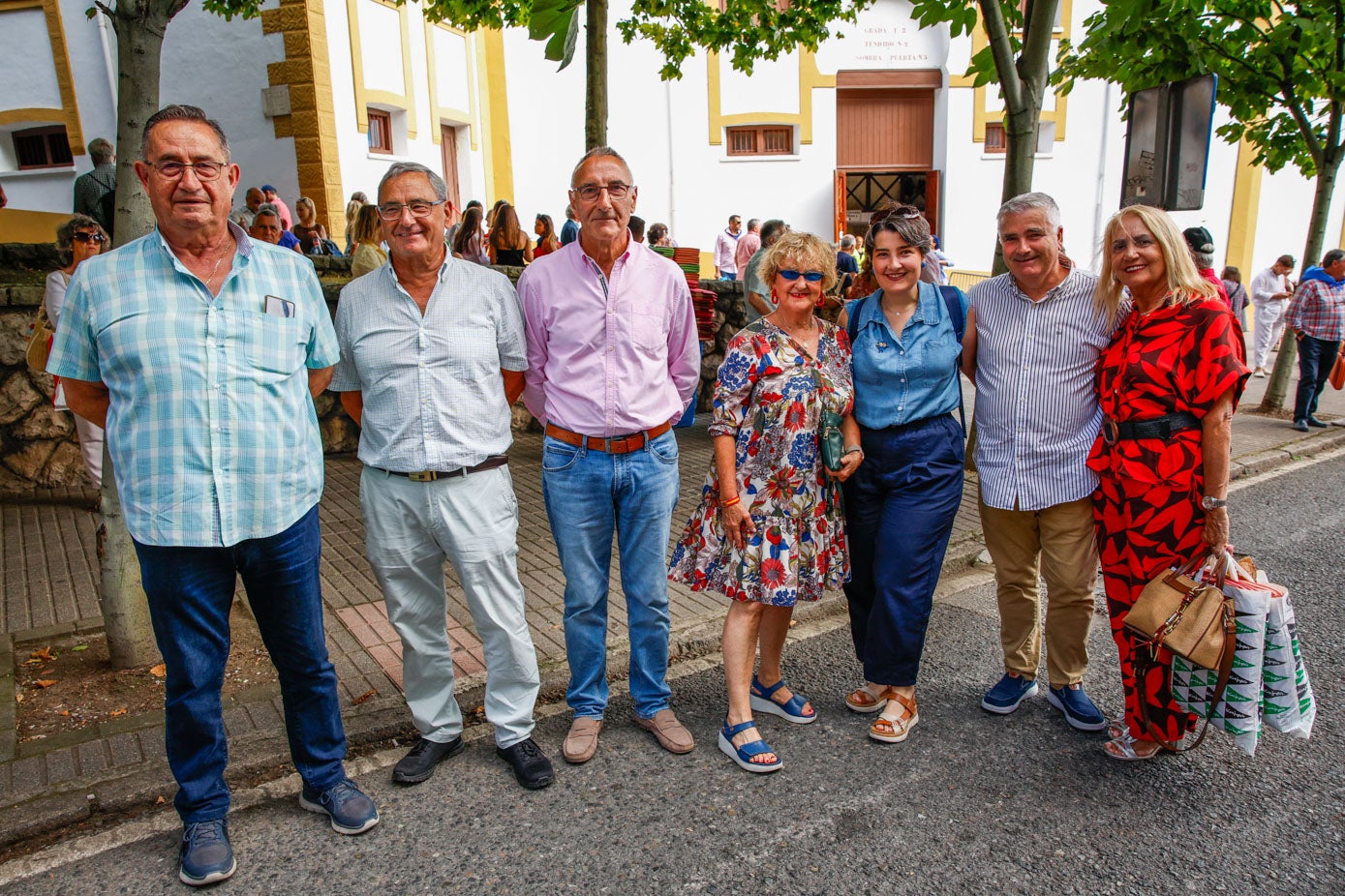 Miguel Caneiro, Benigno Ortiz, Jesús Nieto, Ana González, Blanca Arce, Ángel Arce y Trini Mantecon.