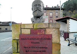 Busto en bronce de Augusto González de Linares en Valle de Cabuérniga, promovido por Amigos de la Cultura Científica, 1987-1988. Escultor: Andrés Lasanta.