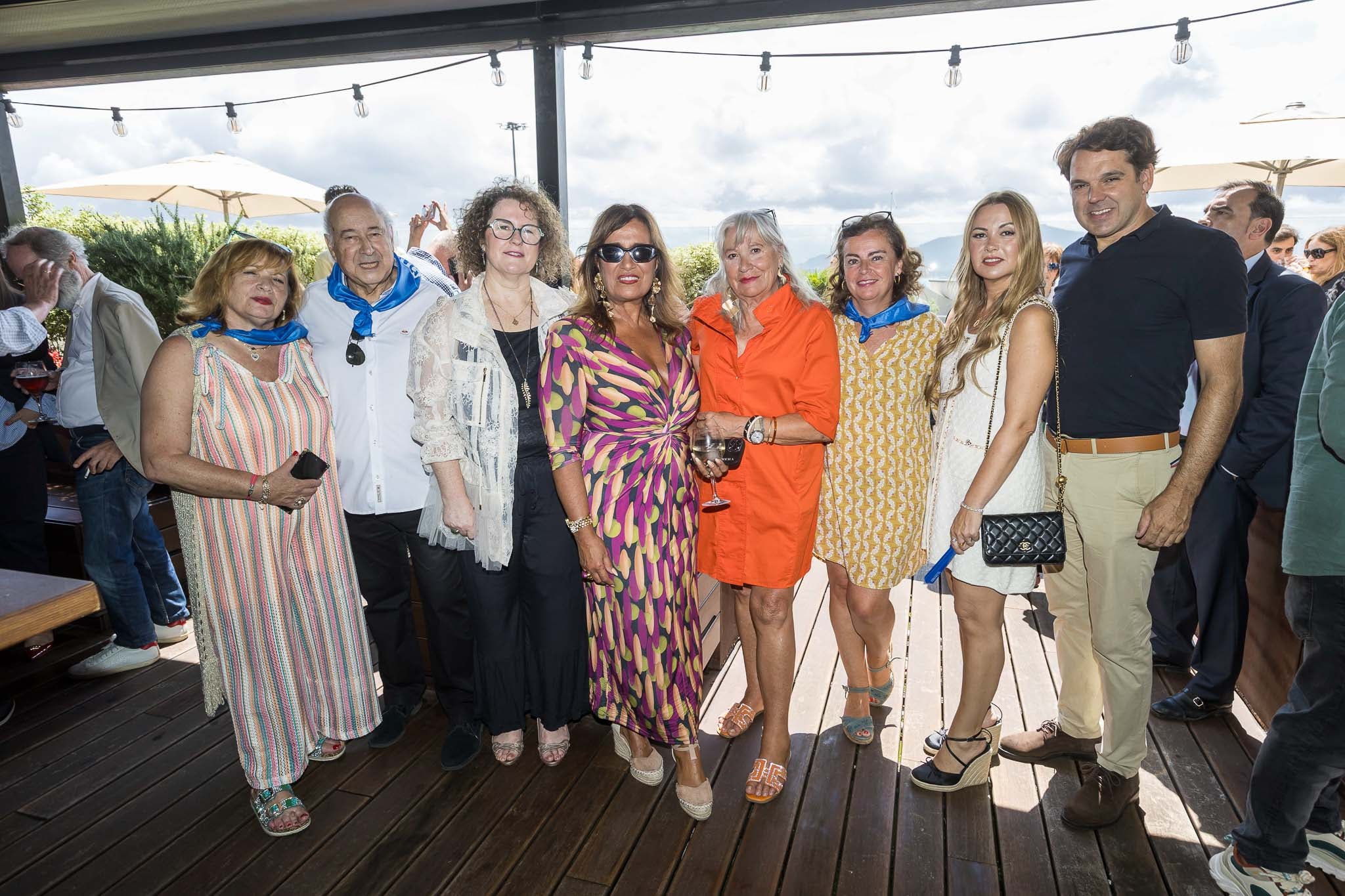 Ángela Rivera, Carlos Rábago, Dolores Linares, Asunción Gutiérrez, María Muñoz, Aurora Martínez- Osorio, Laura González y Carlos Isa.