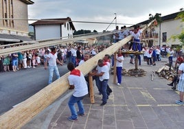 Este jueves tendrá lugar el 'pinado' de la Maya en Silió.