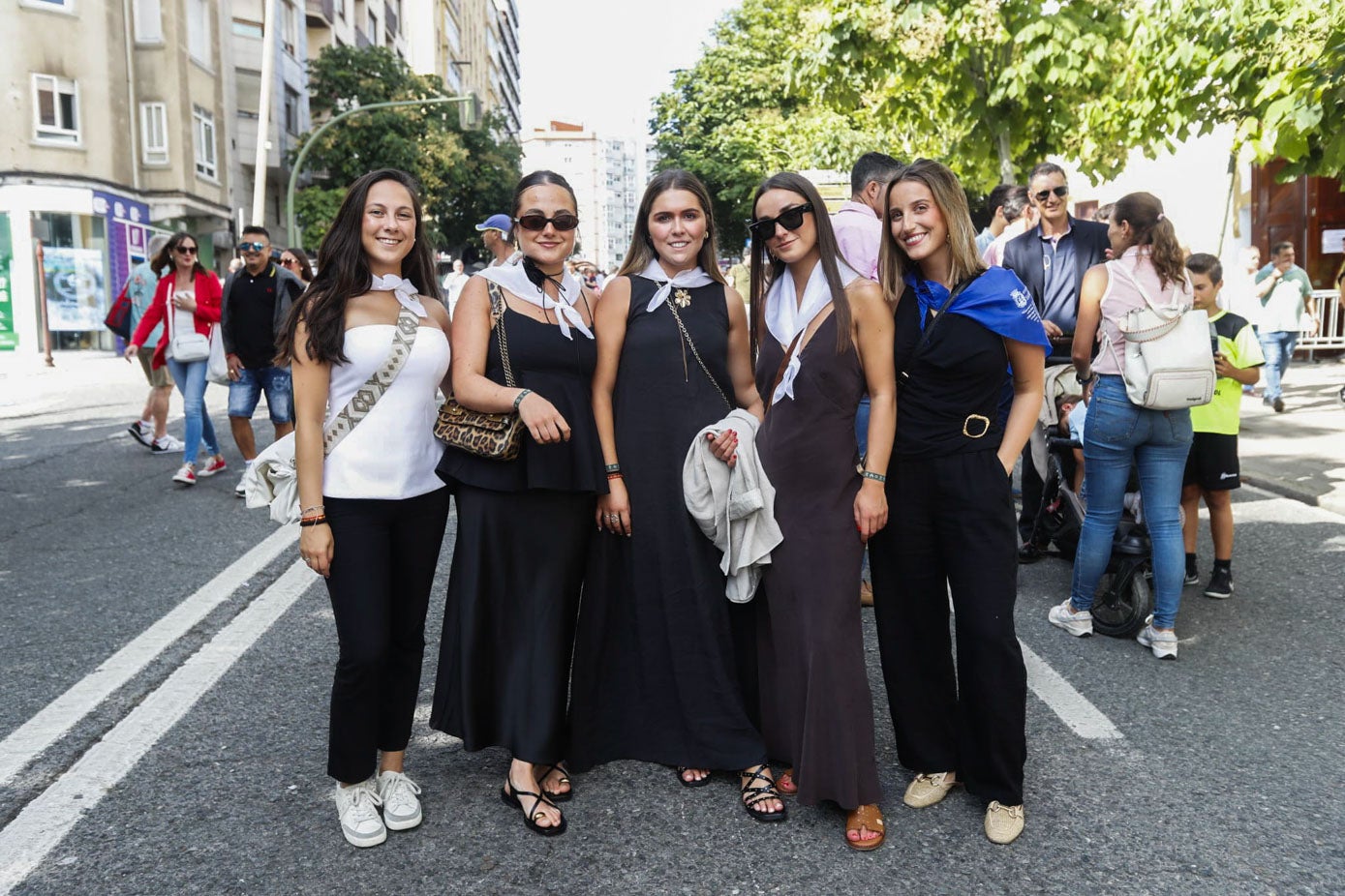 Ángela García, Candela Gutiérrez, Lucía Blanco, Alba Álvarez y Ana Díaz.