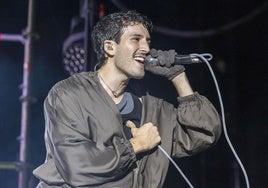 Yatra sonríe y la Campa se rinde a sus pies