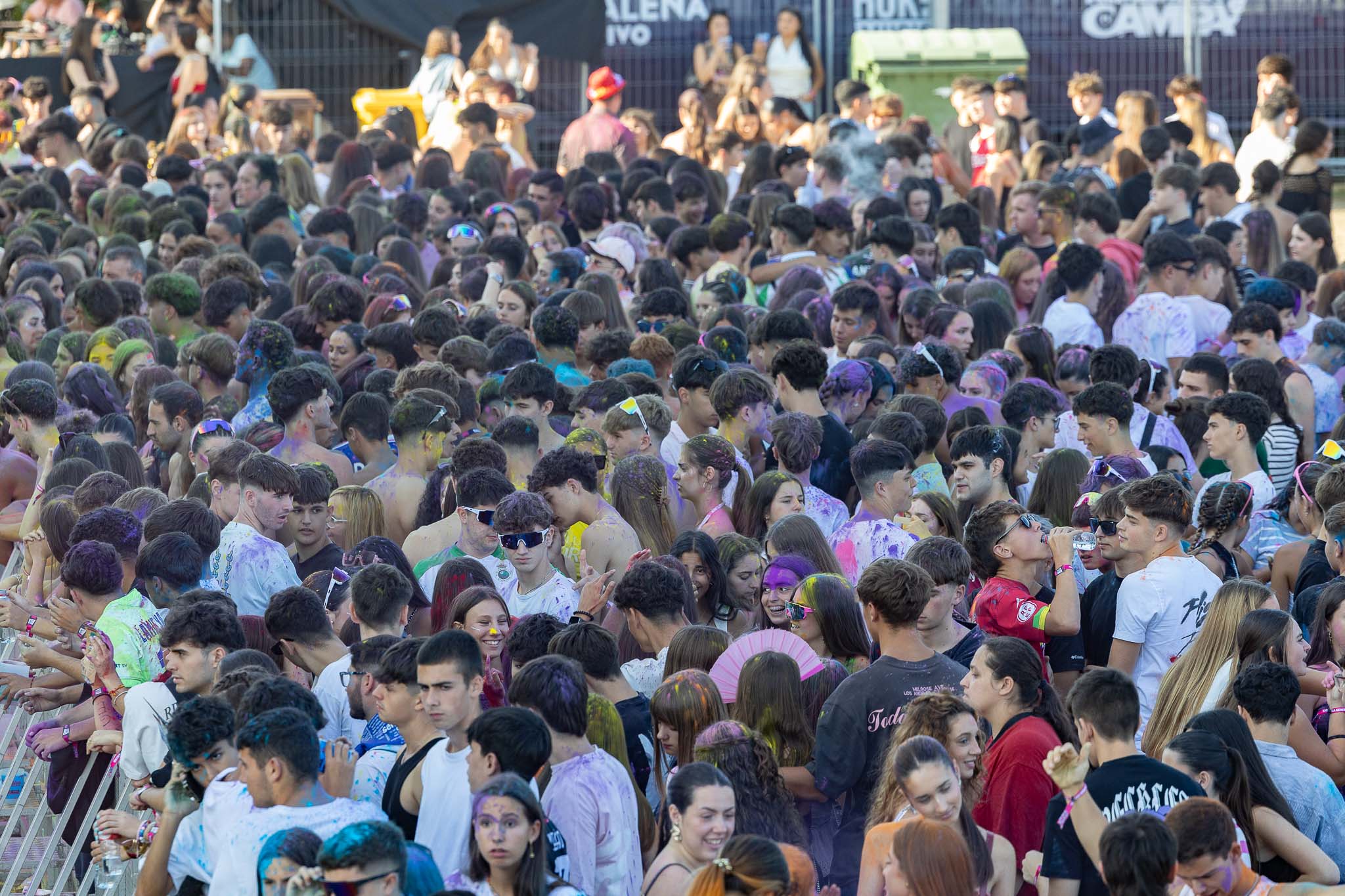 Ola de jóvenes en la Campa.