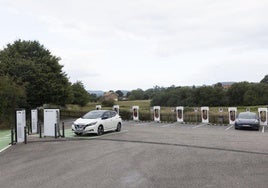 Punto de recarga de vehículos eléctricos.