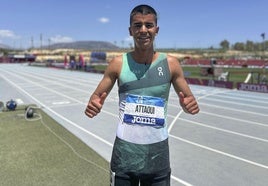 Mohamed Attaoui, tras ganar en La Nucía en 2024 el título nacional en los 800 metros.