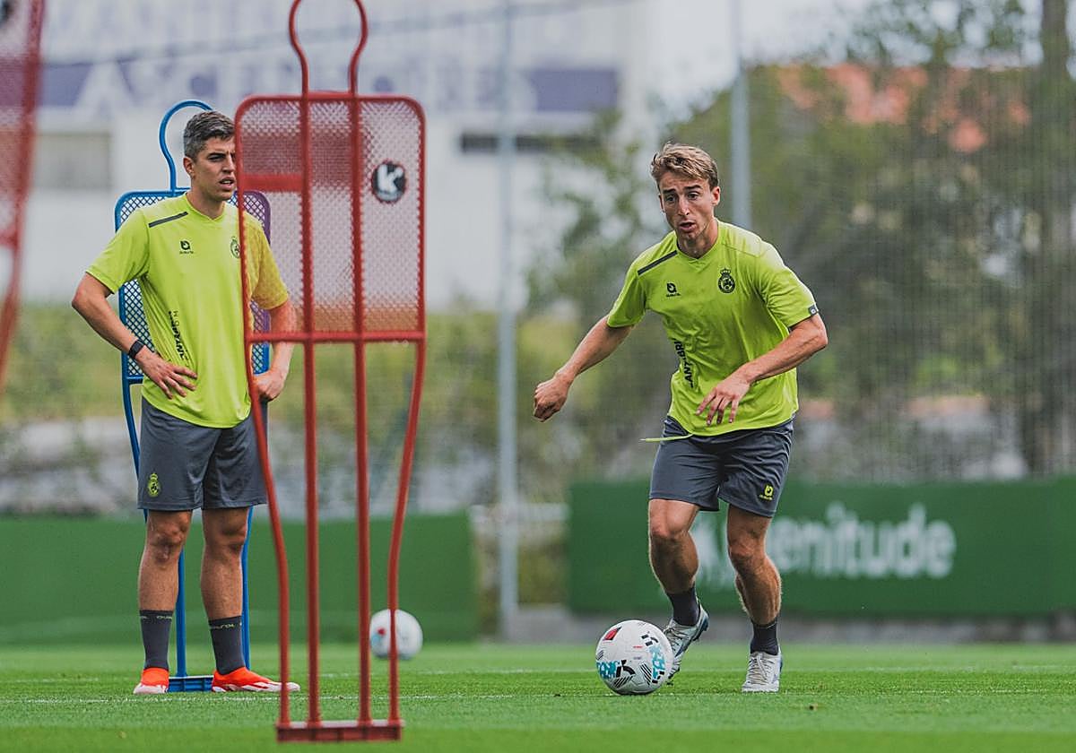 Íñigo Sainz-Maza y Javi Castro, durante la sesión de ayer.