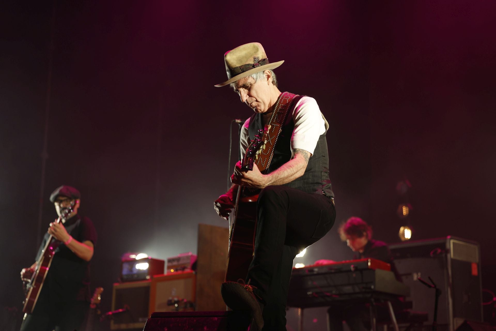 El donostiarra se marcó un revival de éxitos que gustó mucho