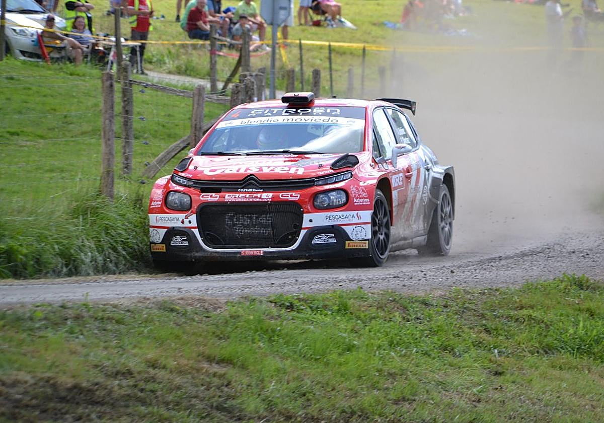 Alberto Ordóñez y Pablo Sánchez, con su Citroën C3 Rally2 en una de las especiales.