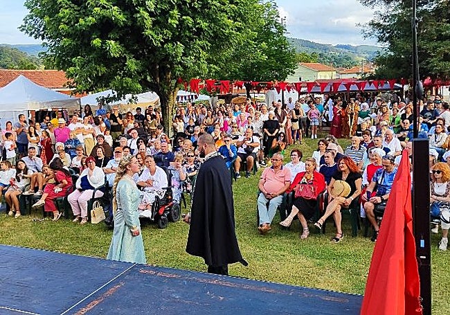 Los actos fueron seguidos por numeroso público.