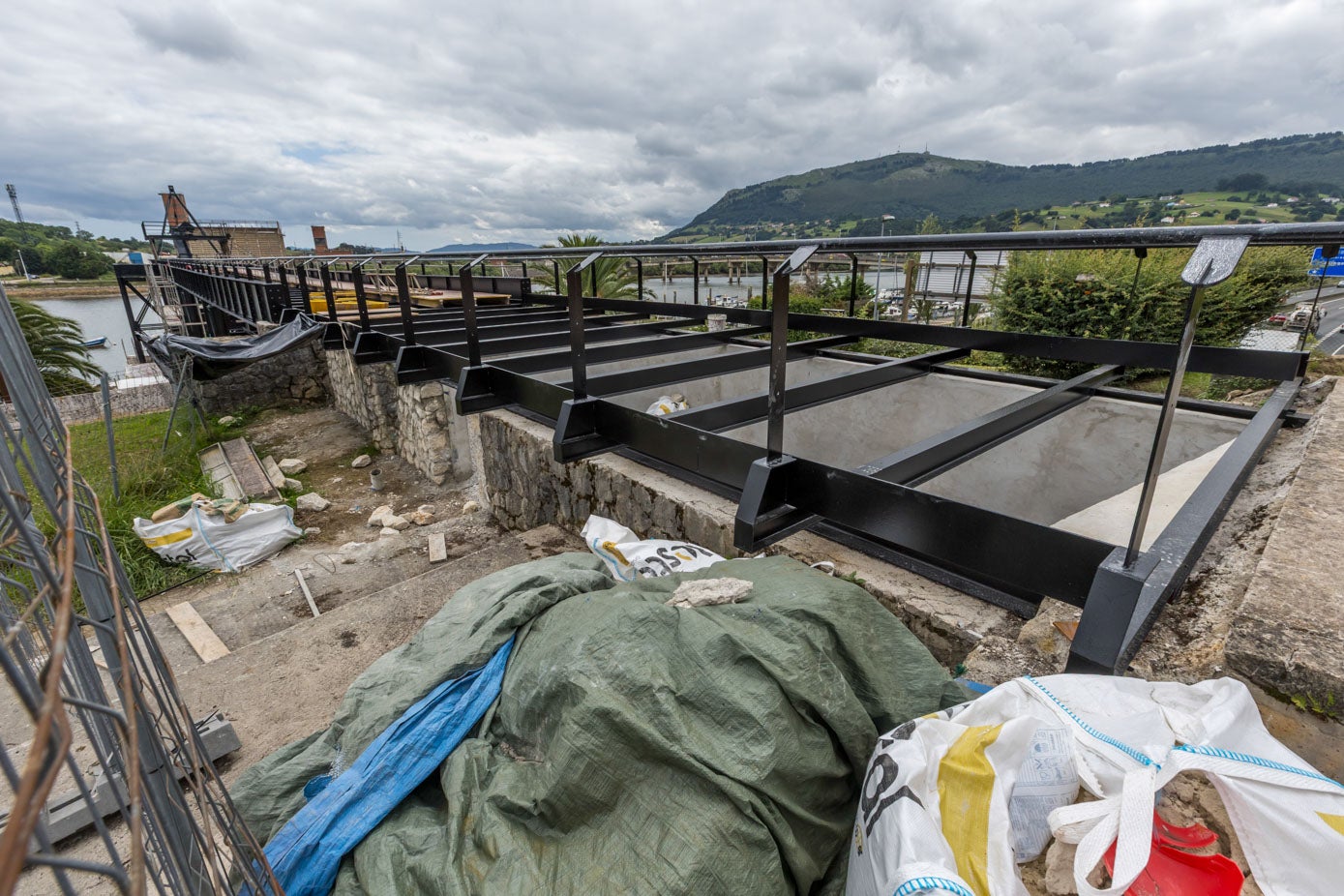 Obras que se están ejecutando para rehabilitar el antiguo monumento.