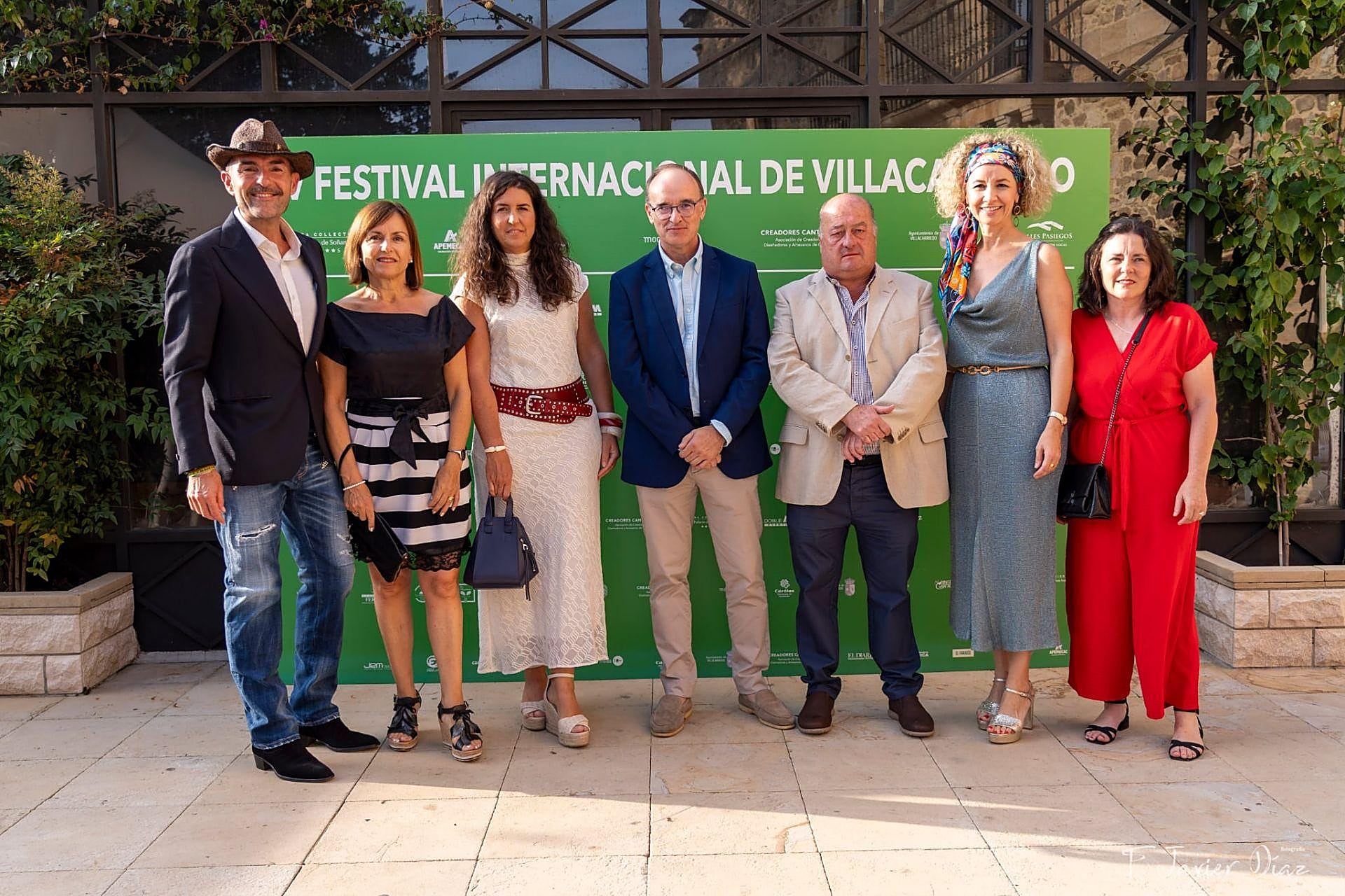 José Luis Callejo, Rosa García, Ana Manrique, Ángel Cobo, Ángel Sainz, Virginia Martínez y Mónica Quevedo.