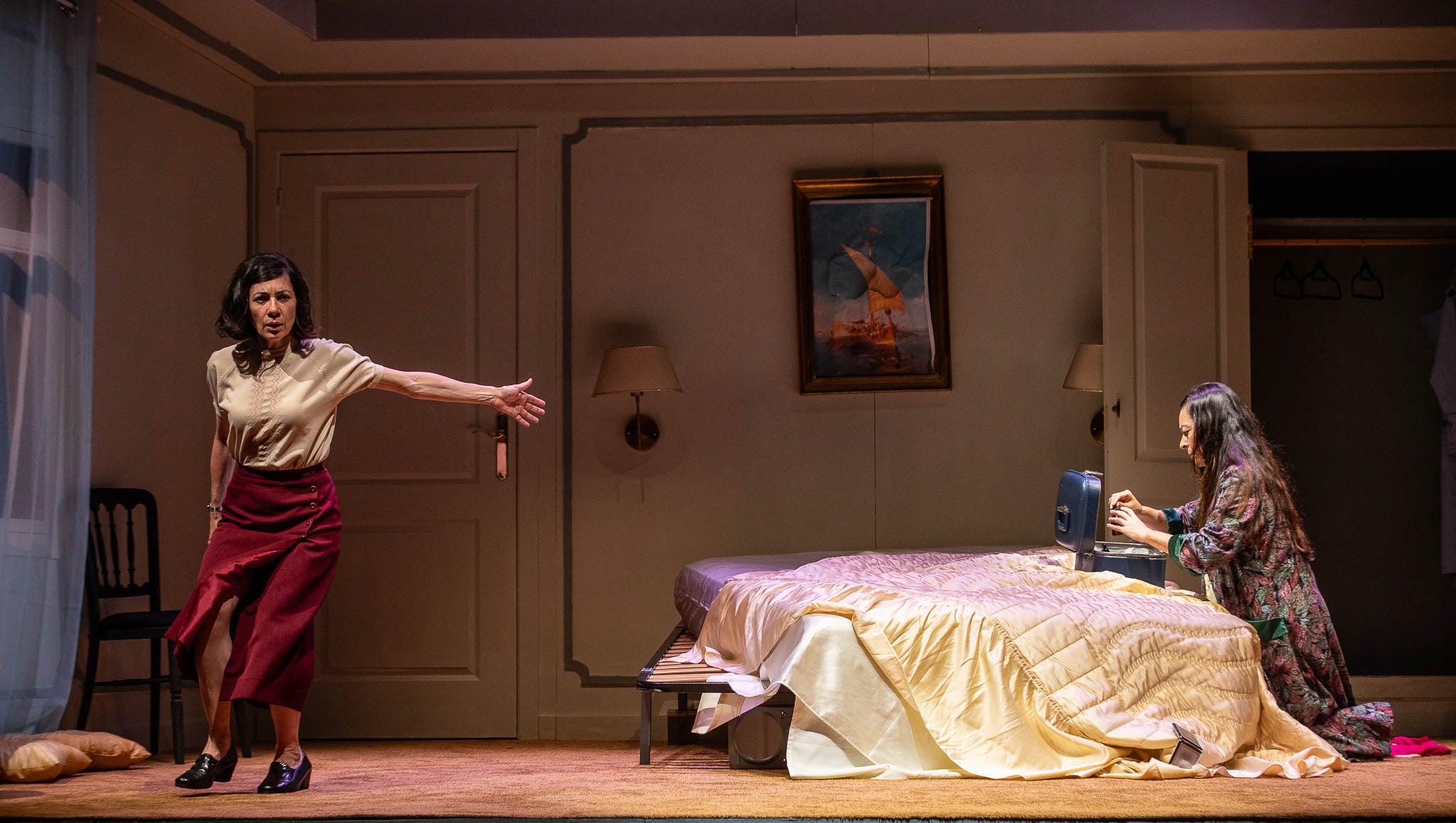 Elena Martinaya interpreta a la nodriza, compañera de Medea en escena.