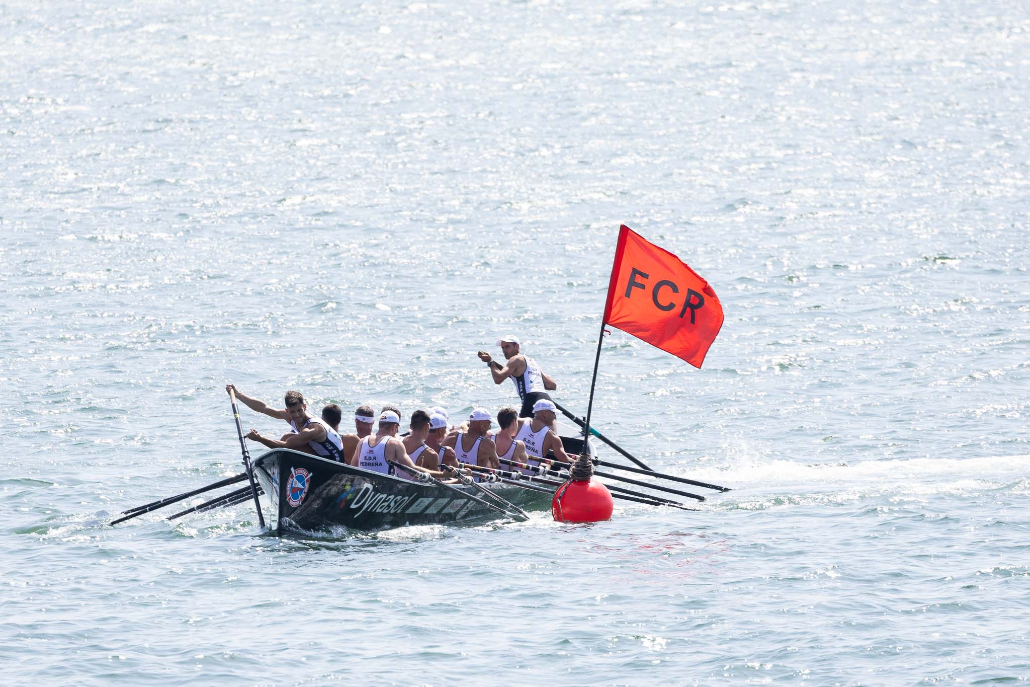 Pedreña, en una de las ciabogas del recorrido en la bahía.