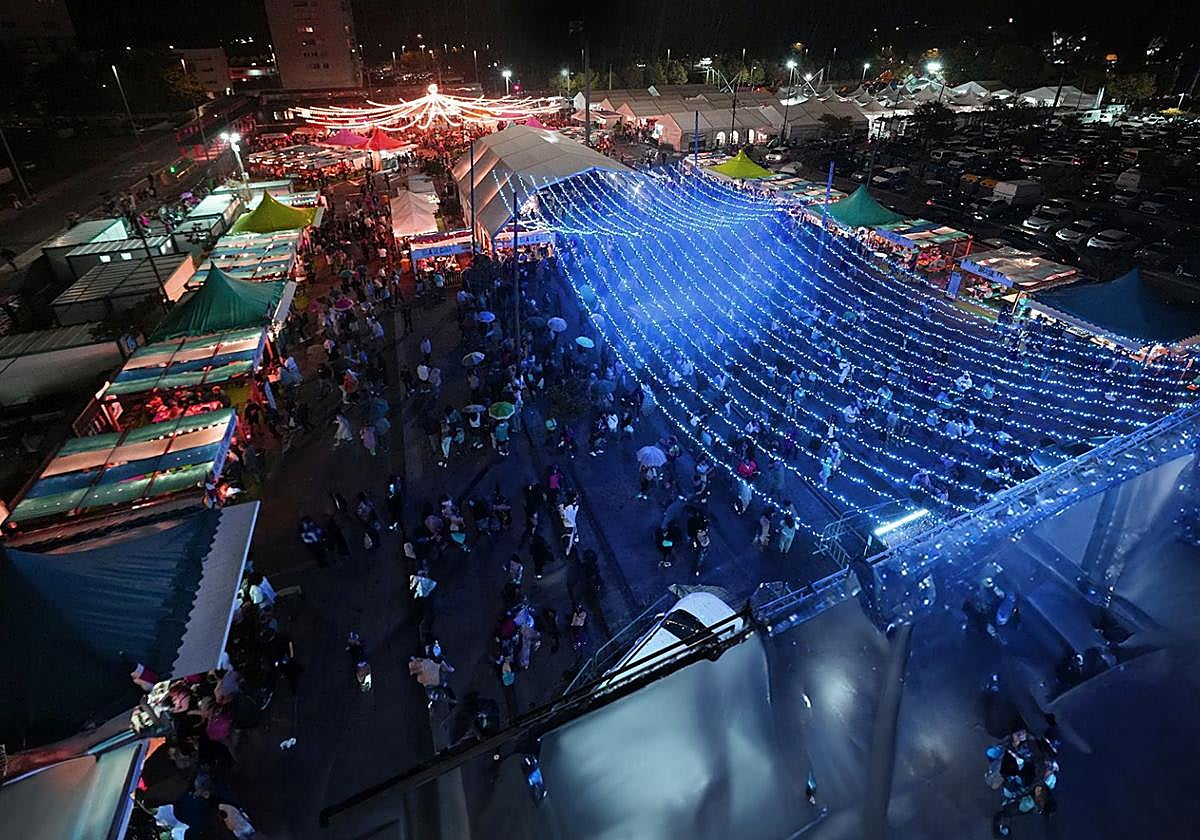 El recinto de El Sardinero acoge una nueva edición del Festival Intercultural de las Naciones en Santander con una gran variedad de propuestas para entretener a todos los públicos