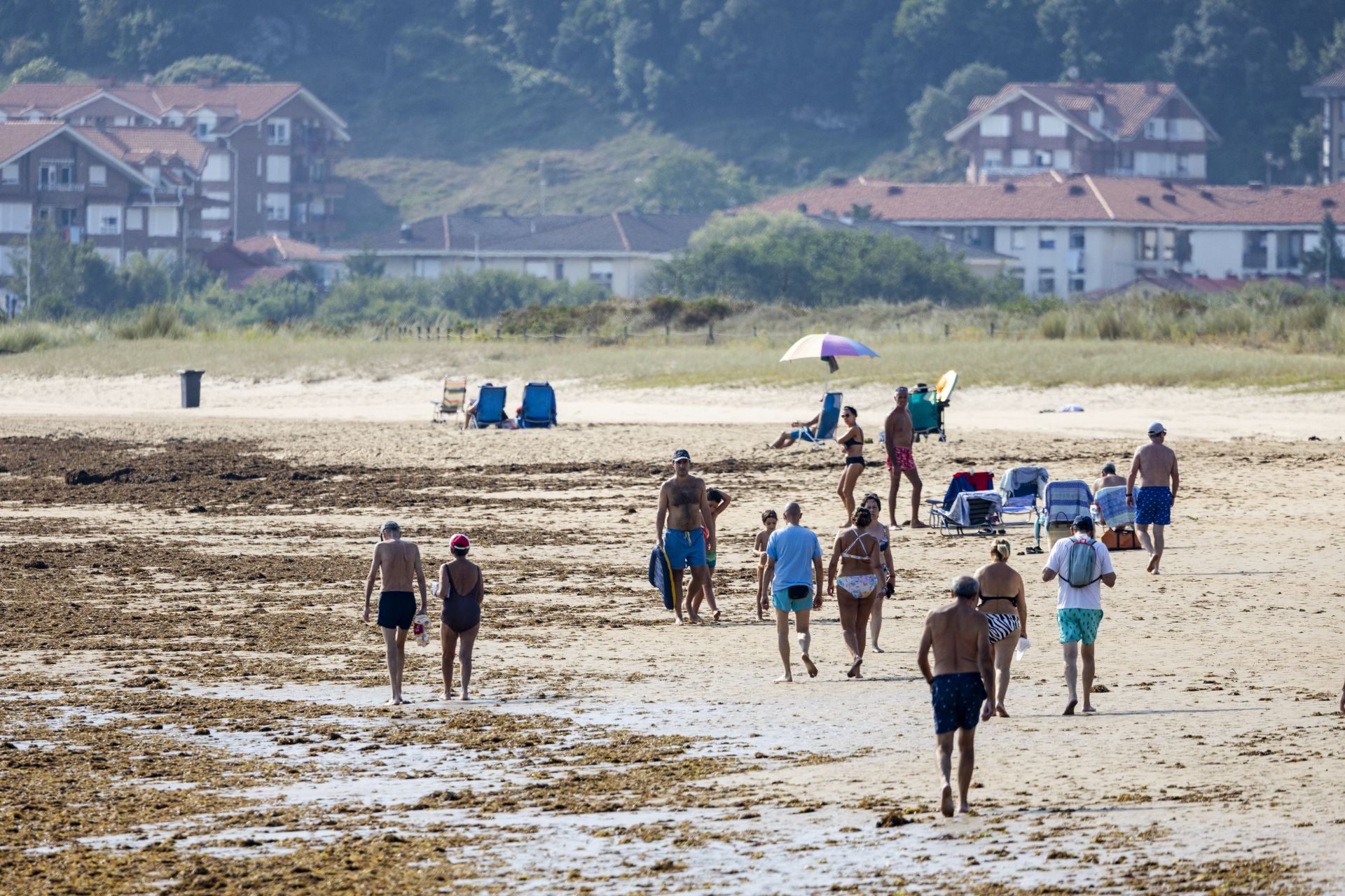 Aspecto de las playas de Noja este lunes