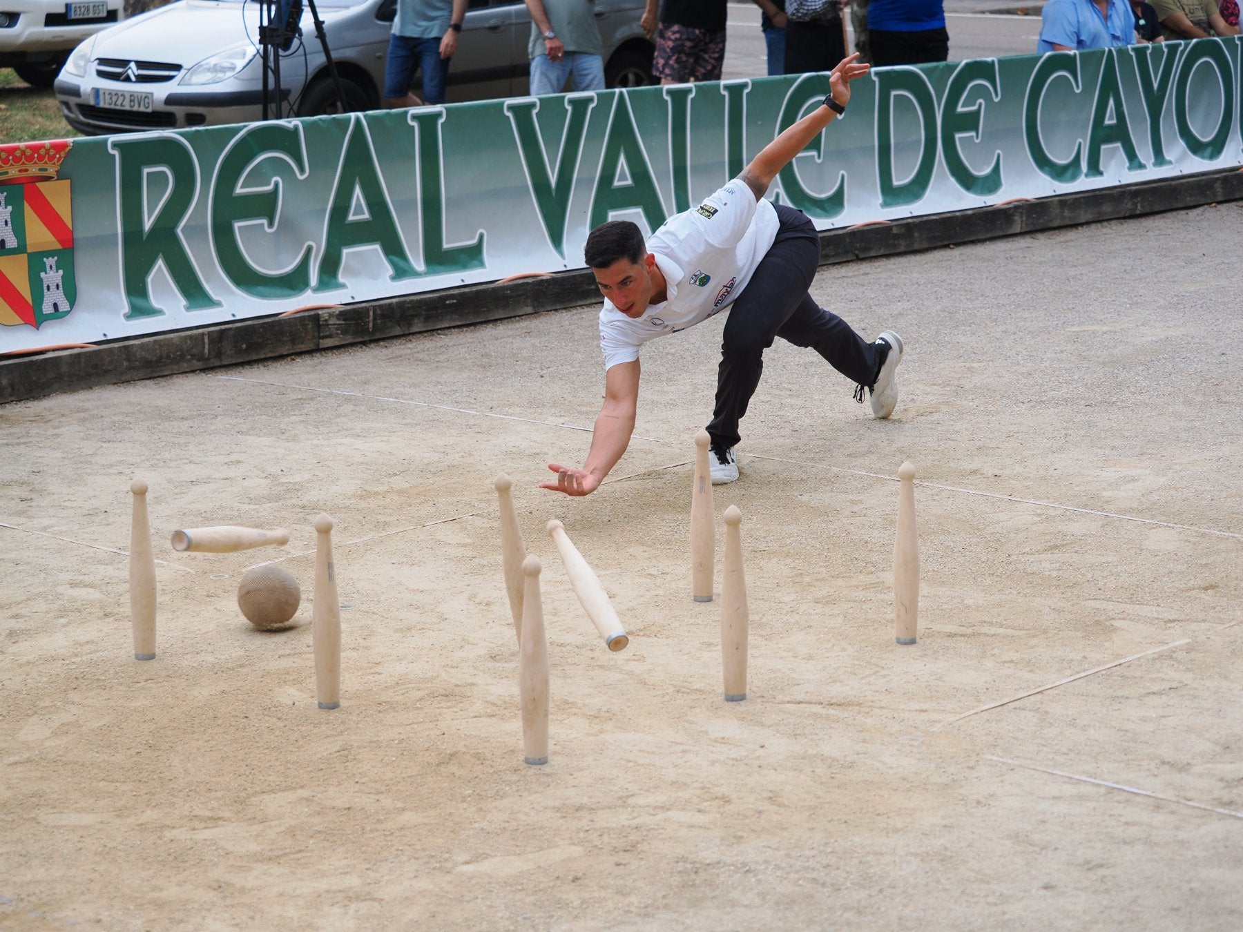 Víctor González se impuso ayer en el Memorial Mozuco de Cayón.