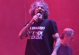 Evaristo, ingenio afilado y callejero, lidera una banda que no hace concesiones.