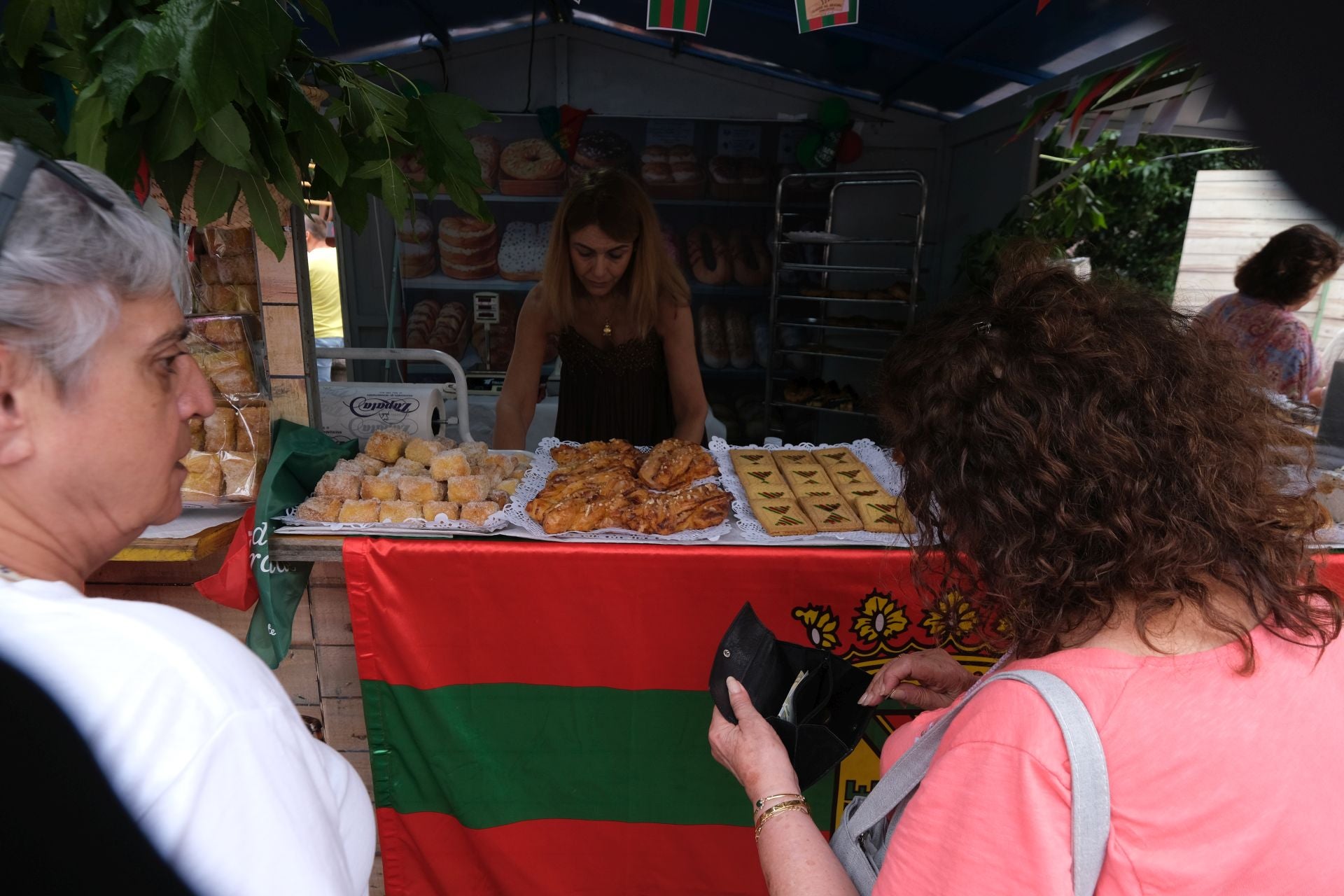 La bandera de Torrelavega, siempre presente durante las fiestas. 