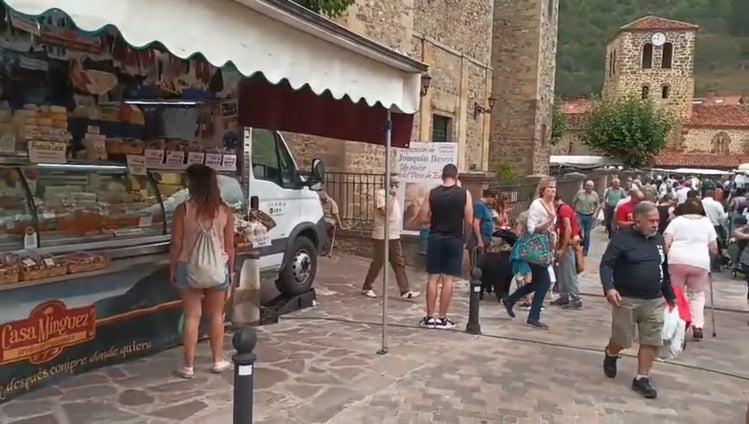 Ambiente en Potes este lunes, 18 de agosto